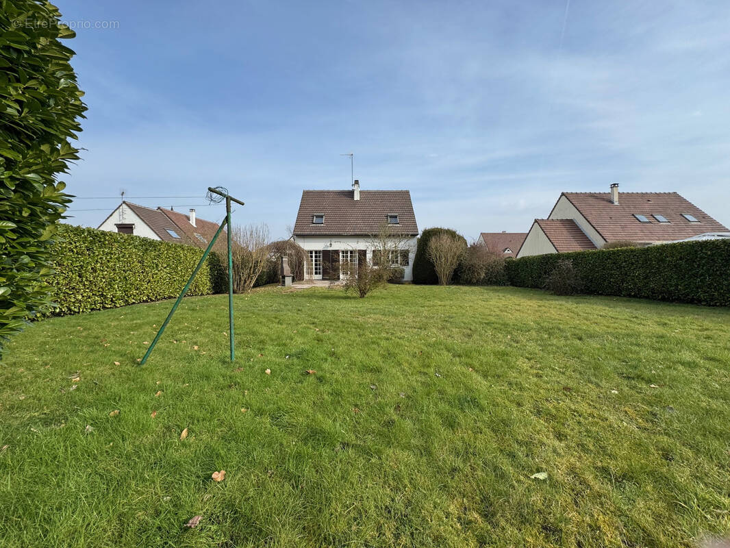 Maison à PLAILLY