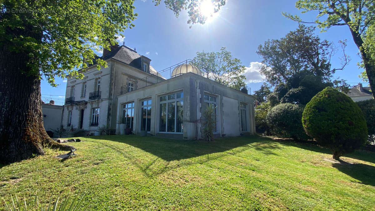 Maison à SAINT-SEBASTIEN-SUR-LOIRE