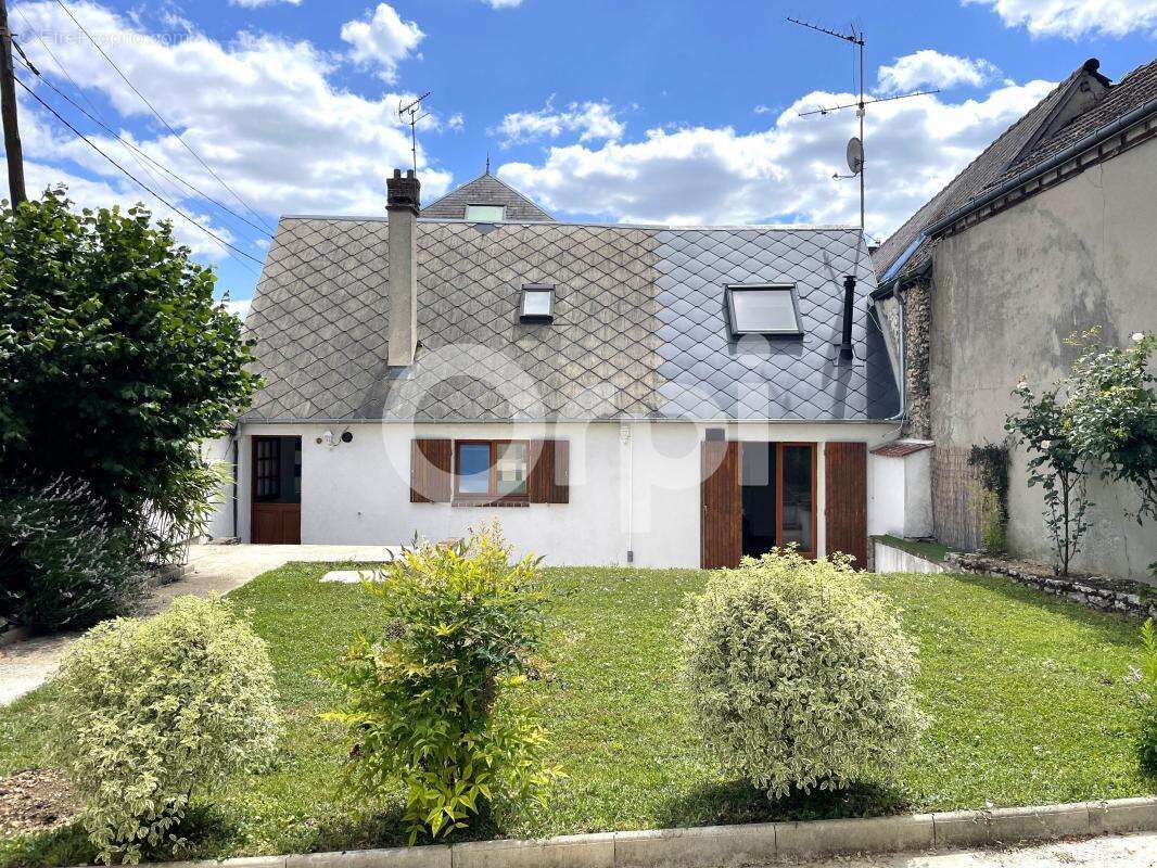 Maison à LA COUTURE-BOUSSEY