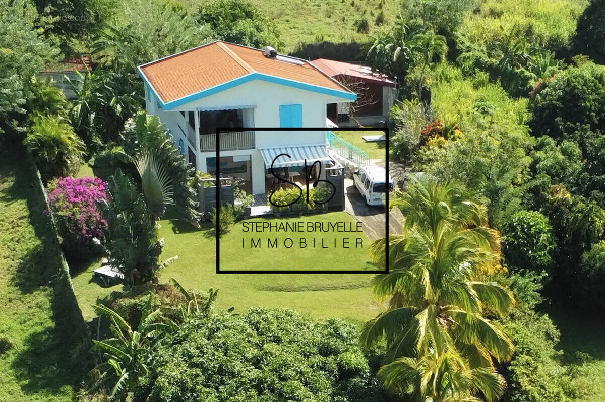 Maison à LE CARBET