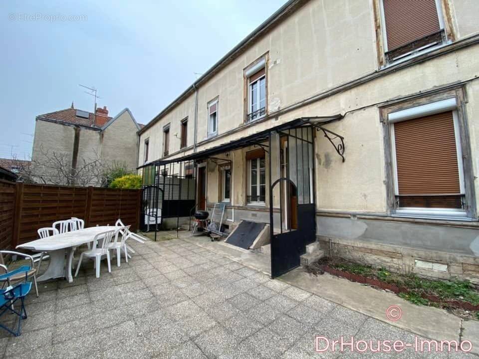 Maison à SAINTE-SAVINE