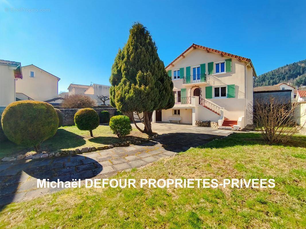 Maison à BAS-EN-BASSET