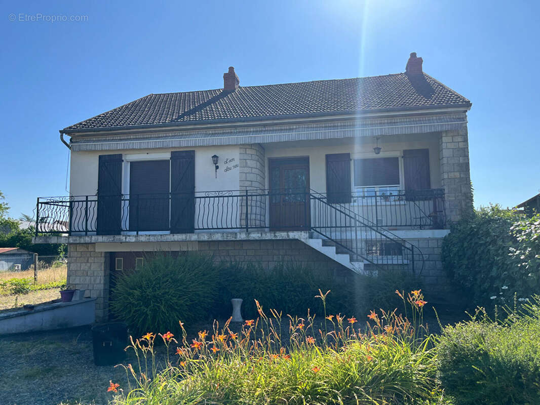 Maison à LA CHARITE-SUR-LOIRE