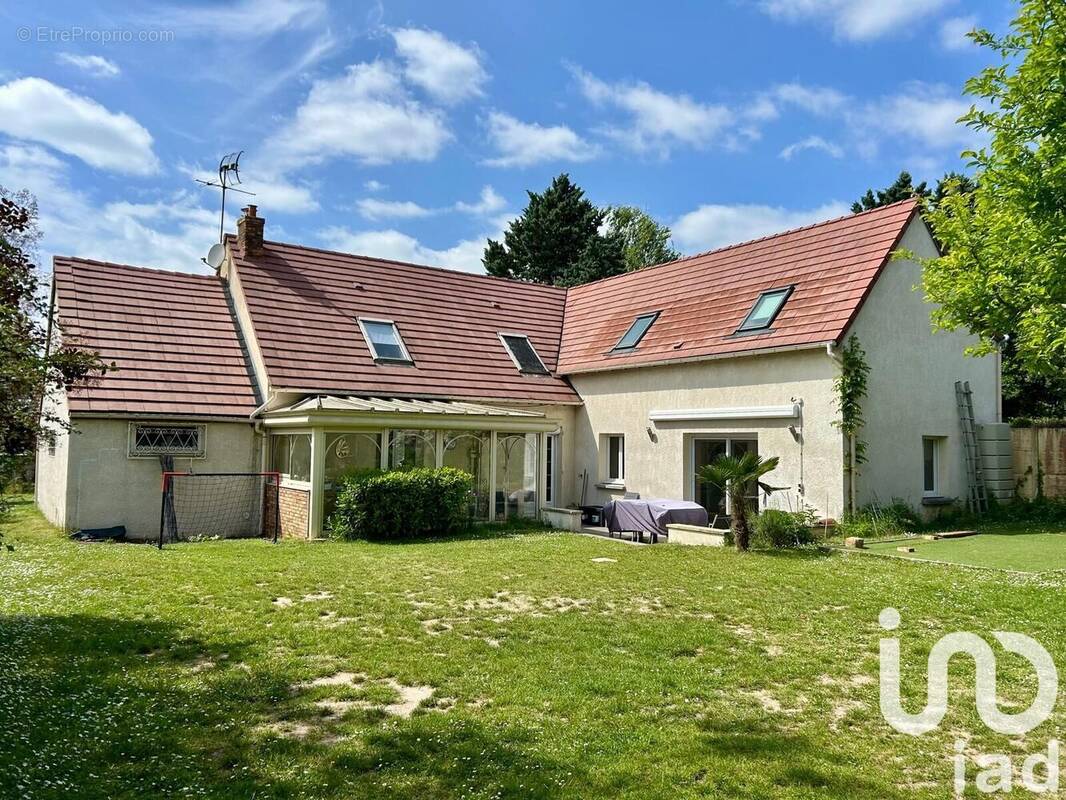 Photo 1 - Maison à ETRECHY