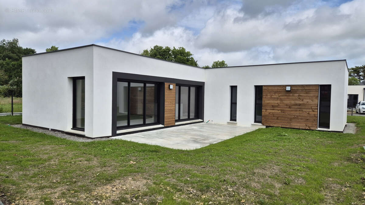 Maison à RIEC-SUR-BELON