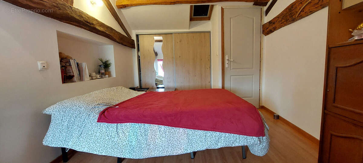Maison à LENCLOITRE