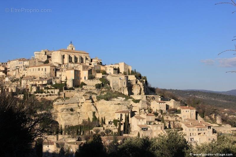 Terrain à GORDES