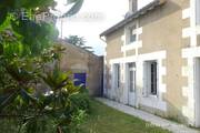 Maison à SAINT-JULIEN-L&#039;ARS