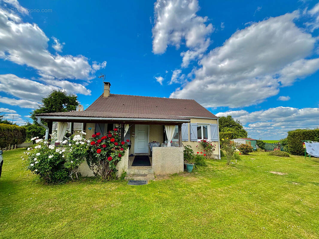 Maison à ETREPAGNY