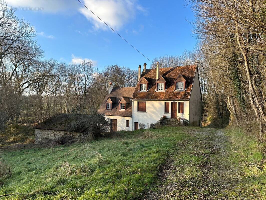 Maison à SARZAY