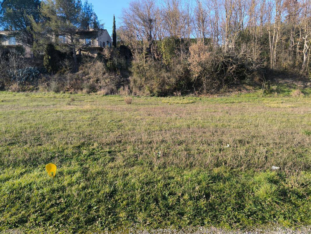 Terrain à CEPIE