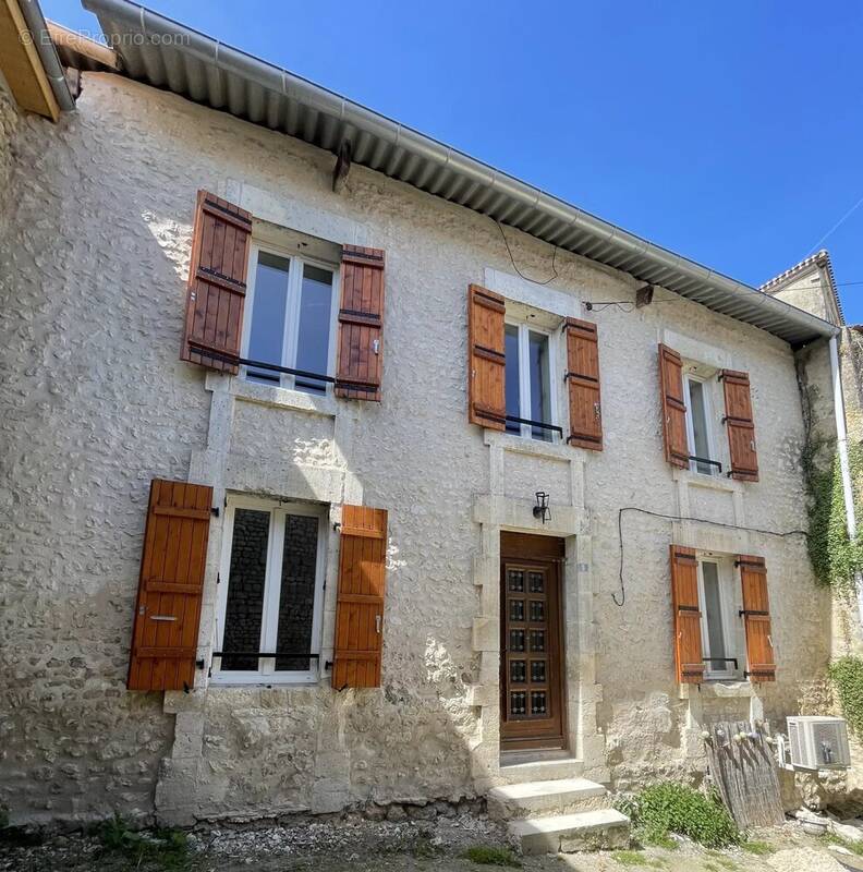 Appartement à VOULGEZAC