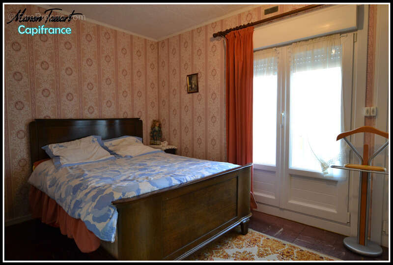 Maison à QUAROUBLE