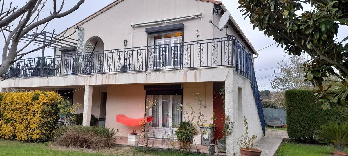 Maison à UCHAUD