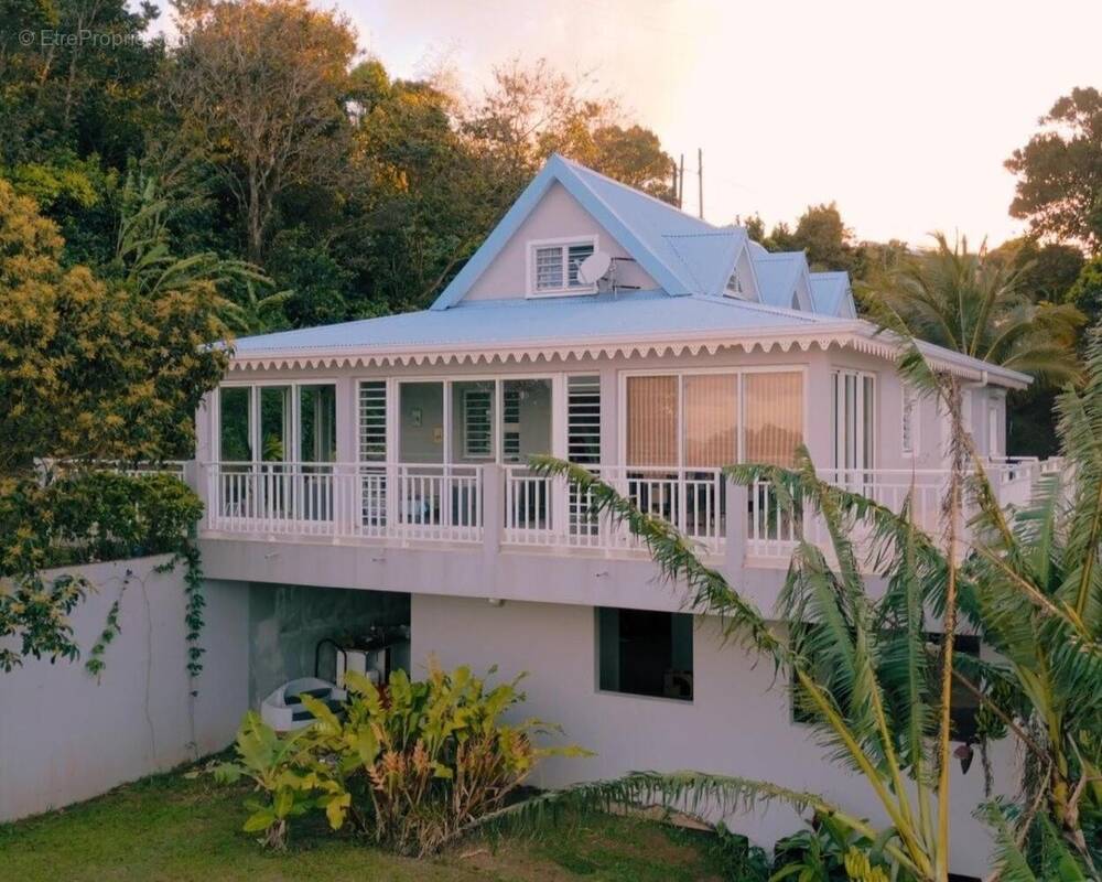 Photo 1 - Maison à LE LAMENTIN