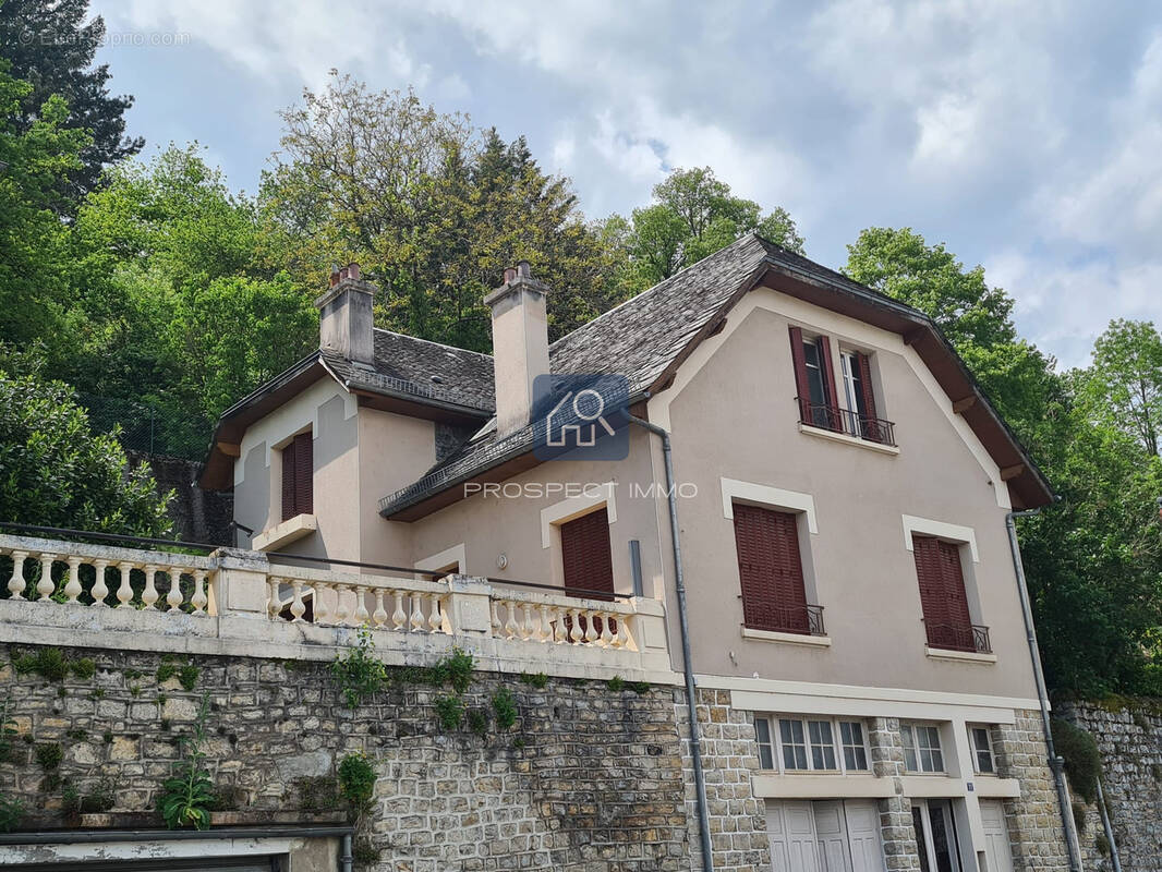 Maison à ESPALION