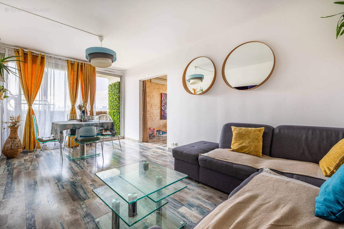 Appartement à COLOMBES
