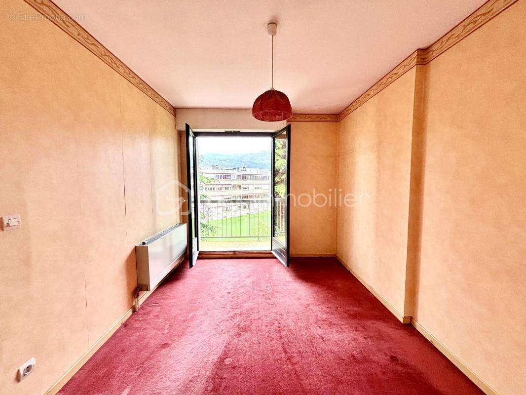 Appartement à ECHIROLLES