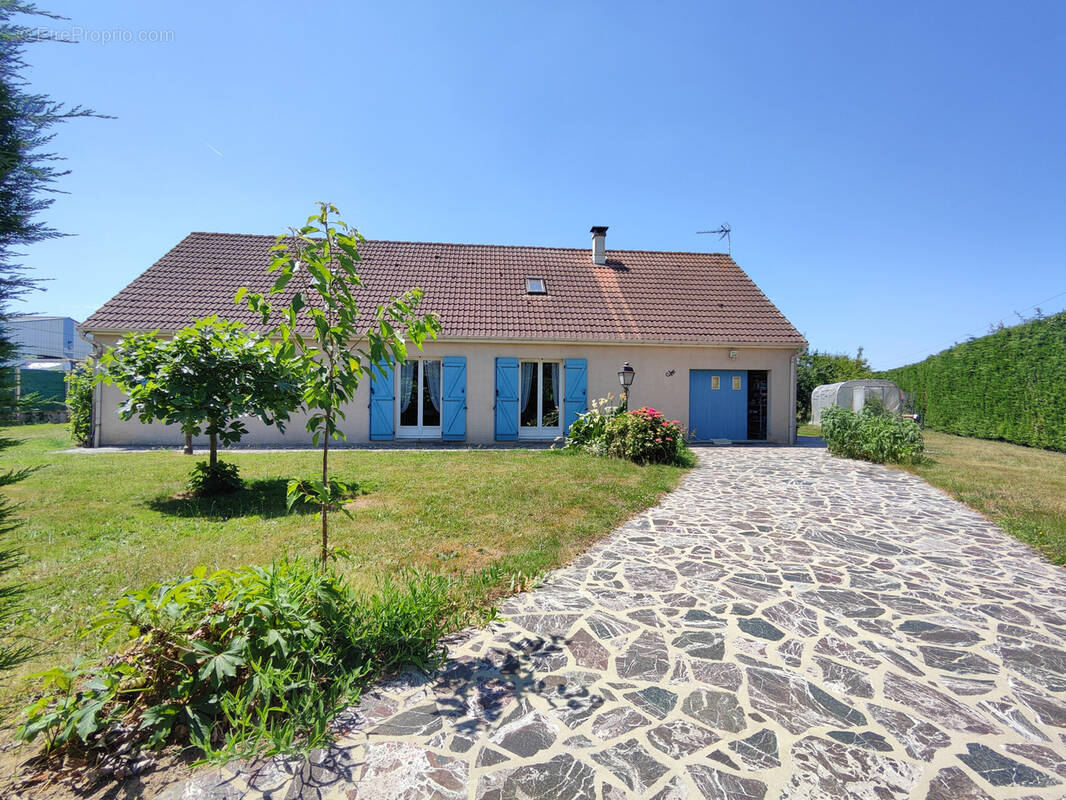 Maison à LA LOUPE