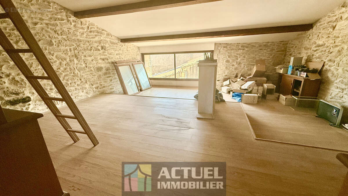 Maison à CALVISSON