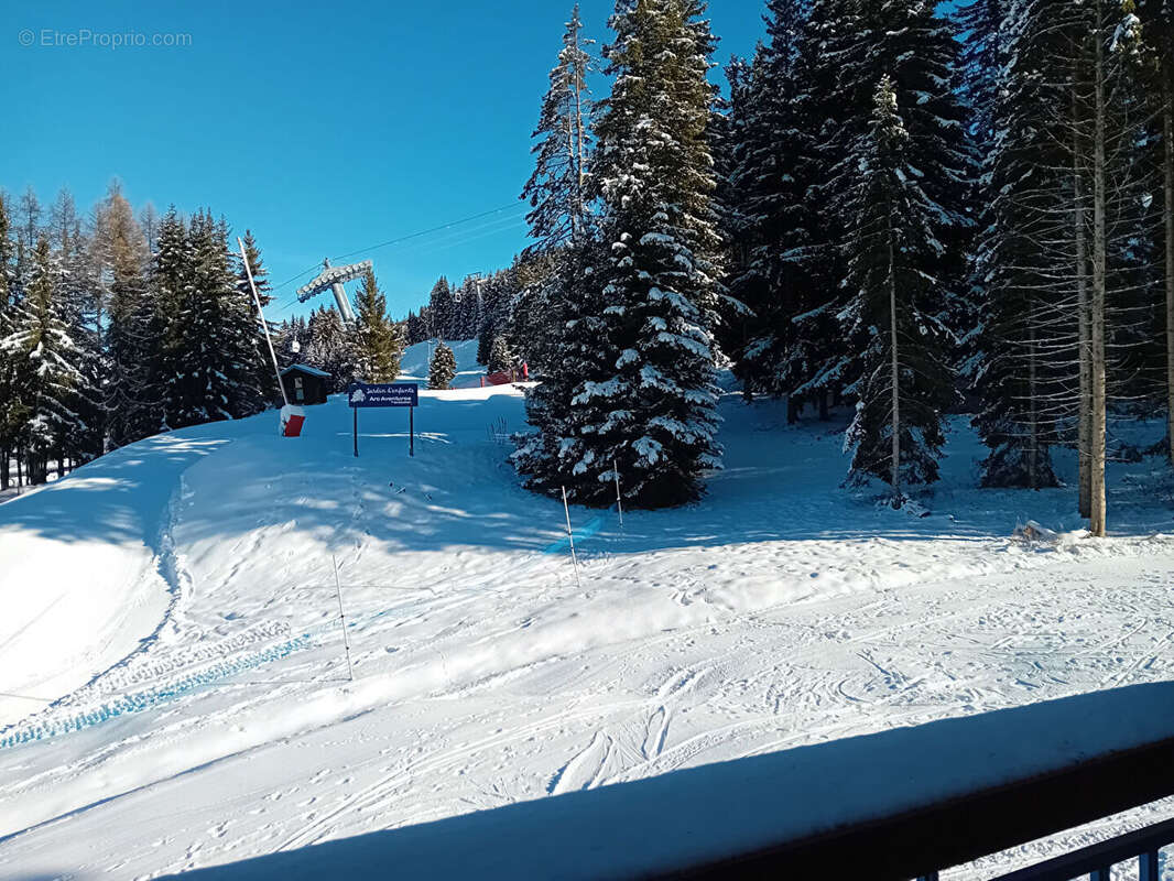 Appartement à LES CHAPELLES