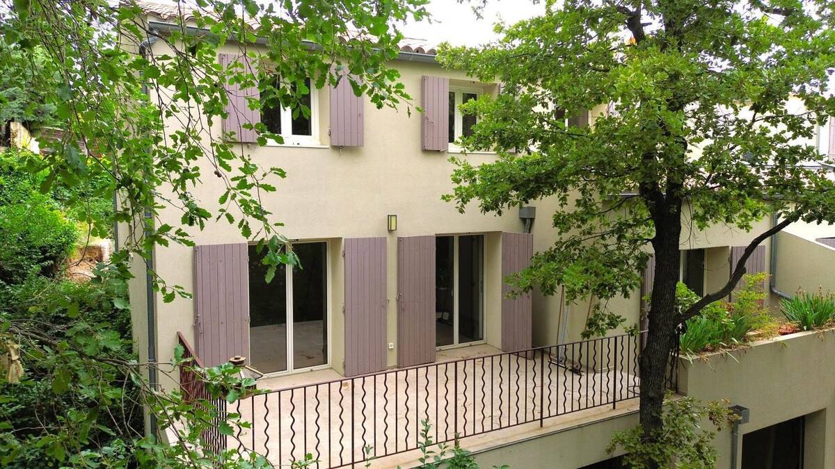 Maison à VENELLES