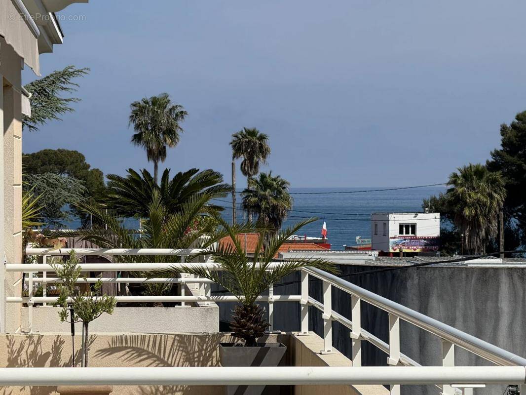 Appartement à VILLENEUVE-LOUBET