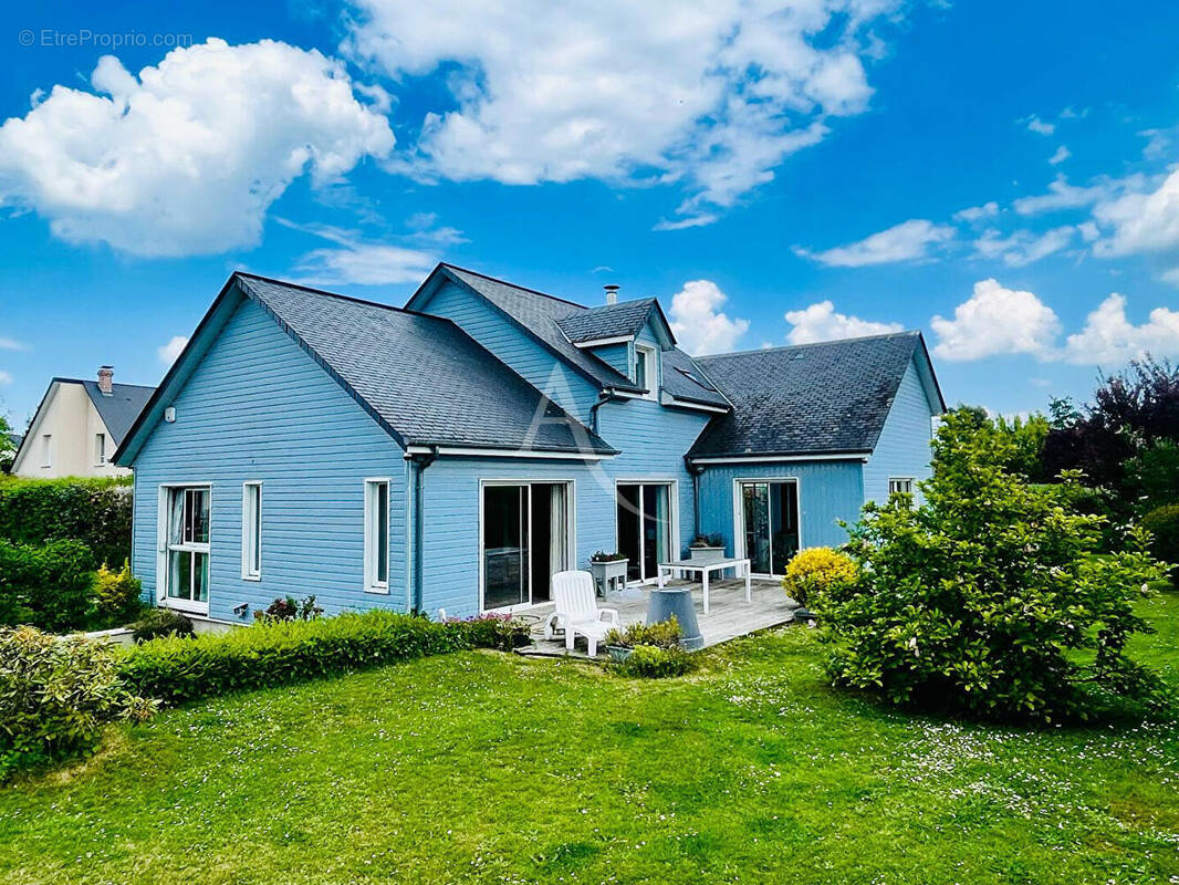Maison à FRANQUEVILLE-SAINT-PIERRE