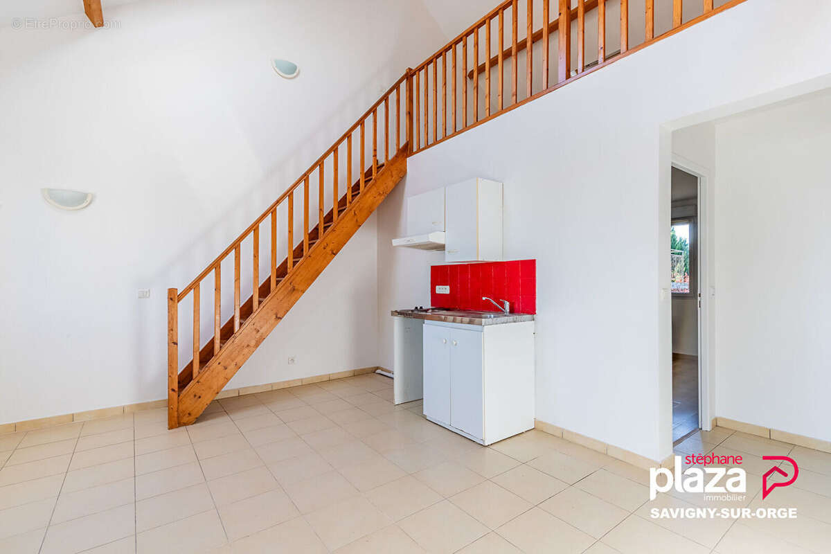 Appartement à SAVIGNY-SUR-ORGE
