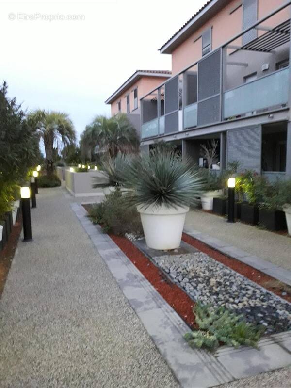 Appartement à MAUGUIO