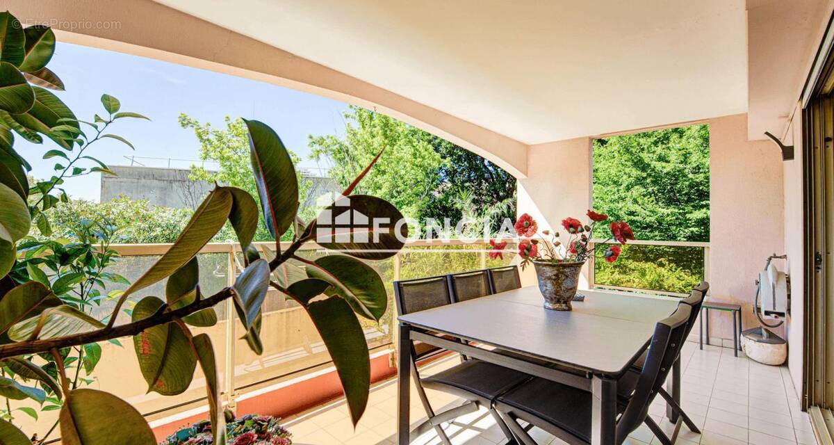 Appartement à VILLENEUVE-LOUBET