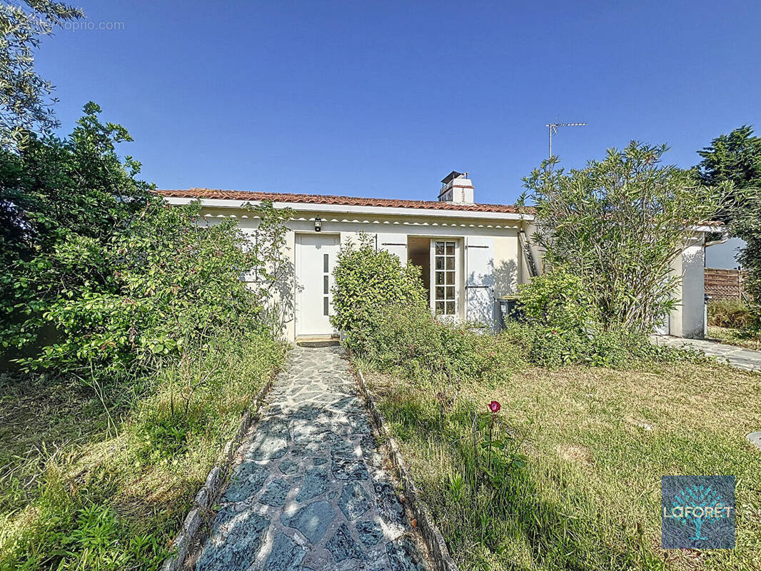 Maison à COMMEQUIERS