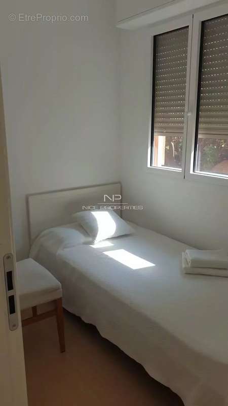 Appartement à EZE