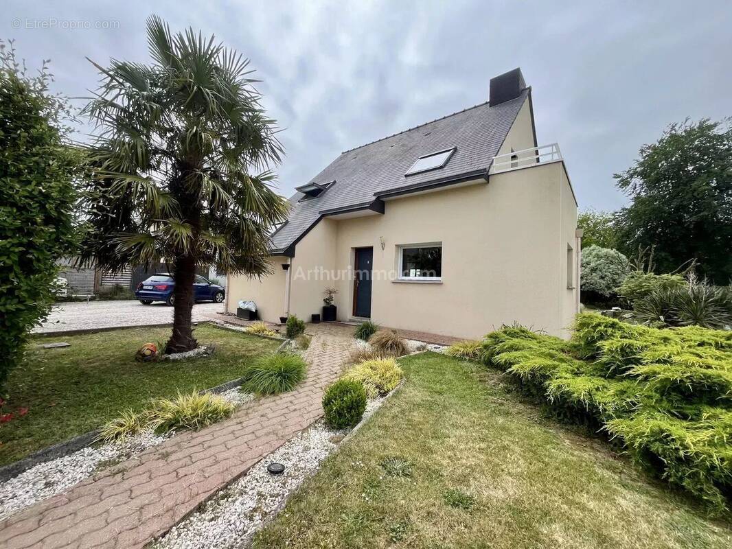 Maison à LANVALLAY