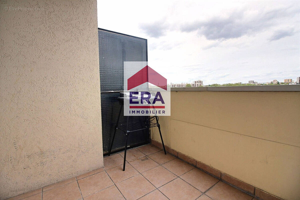 Appartement à VILLENEUVE-LA-GARENNE