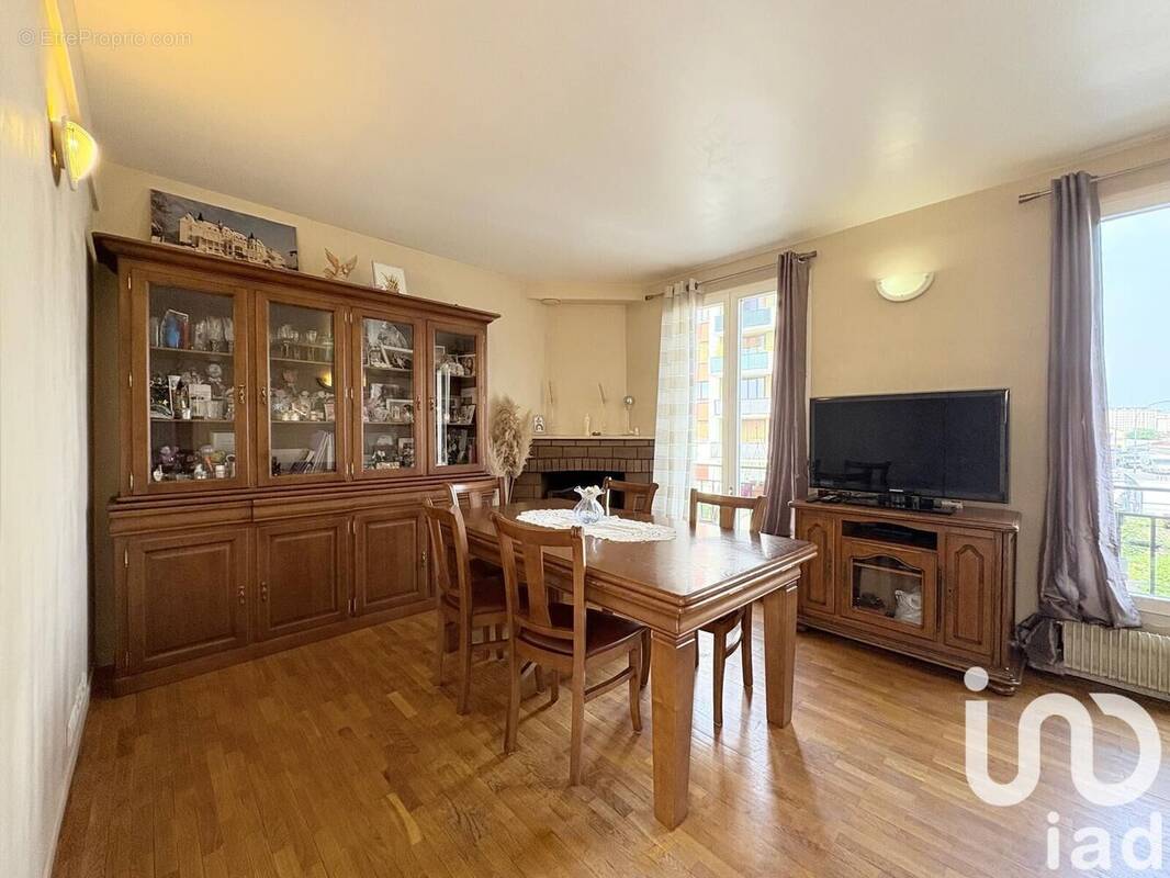 Photo 1 - Appartement à IVRY-SUR-SEINE