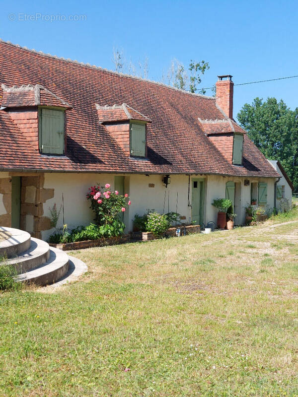 Maison à MENETOU-COUTURE