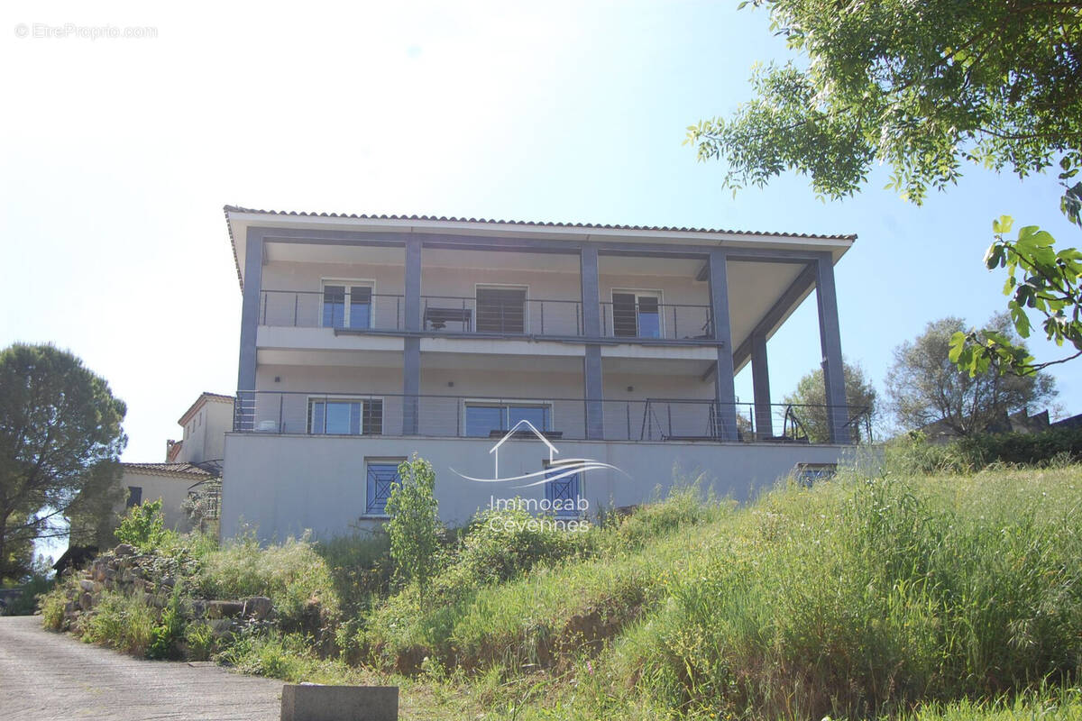 Maison à SAINT-PRIVAT-DES-VIEUX