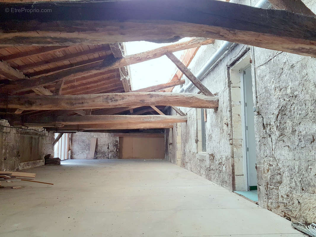 Commerce à LIBOURNE