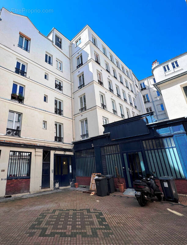 Appartement à PARIS-10E