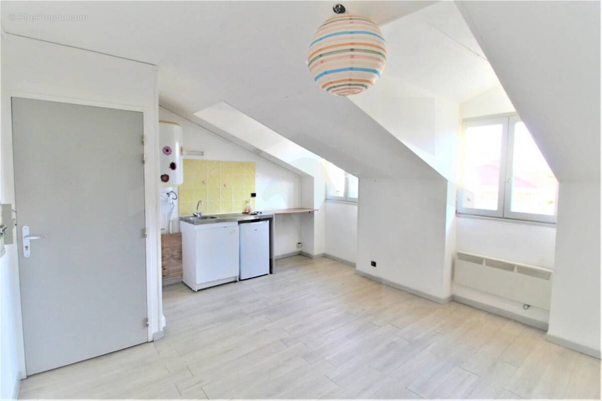 Appartement à FONTAINE