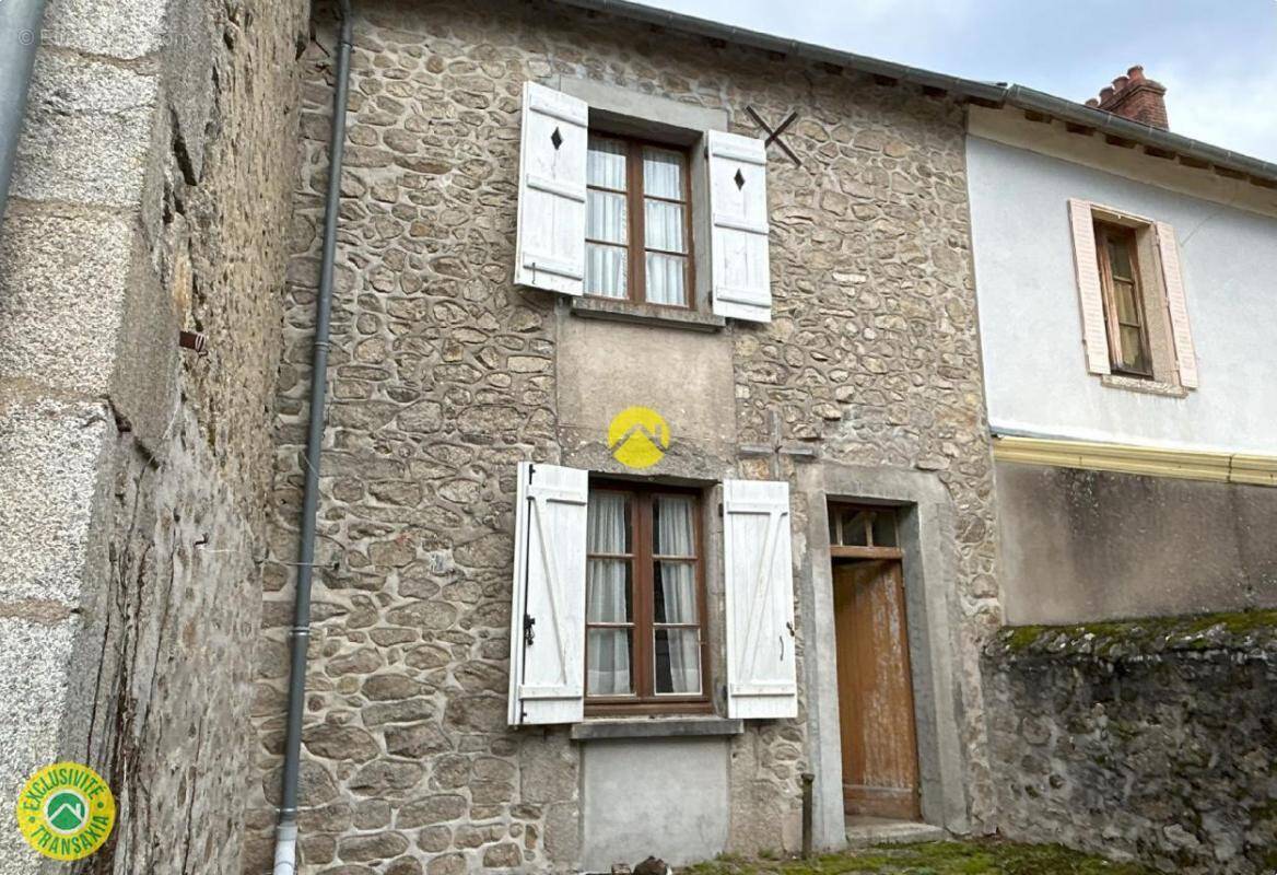 Maison à BENEVENT-L&#039;ABBAYE