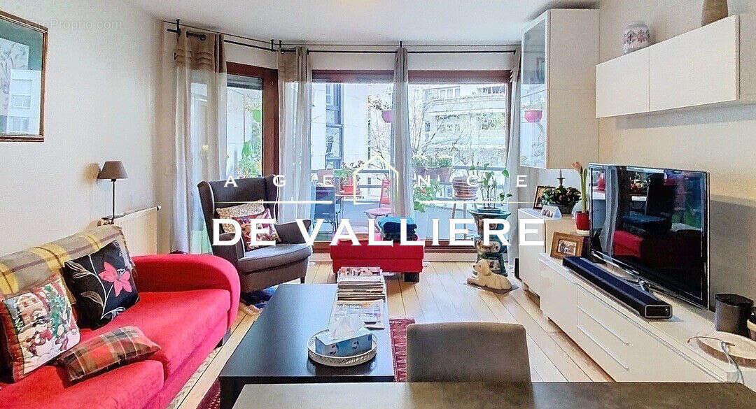 Appartement à SURESNES