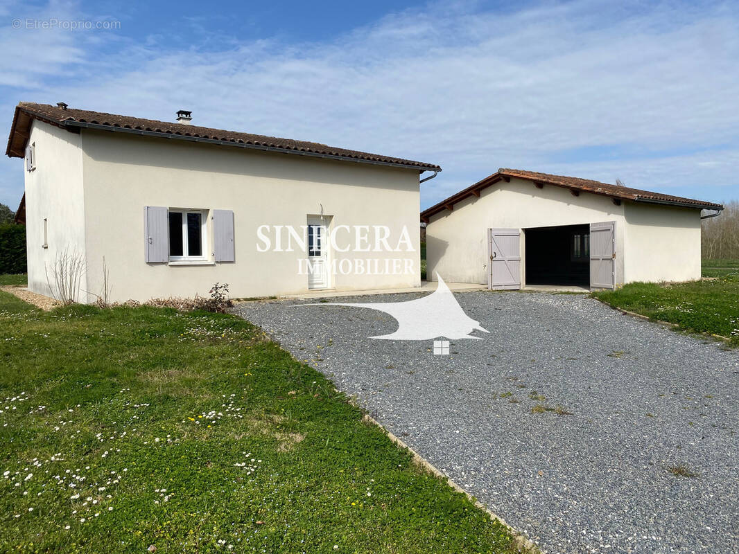 Maison à AUBETERRE-SUR-DRONNE