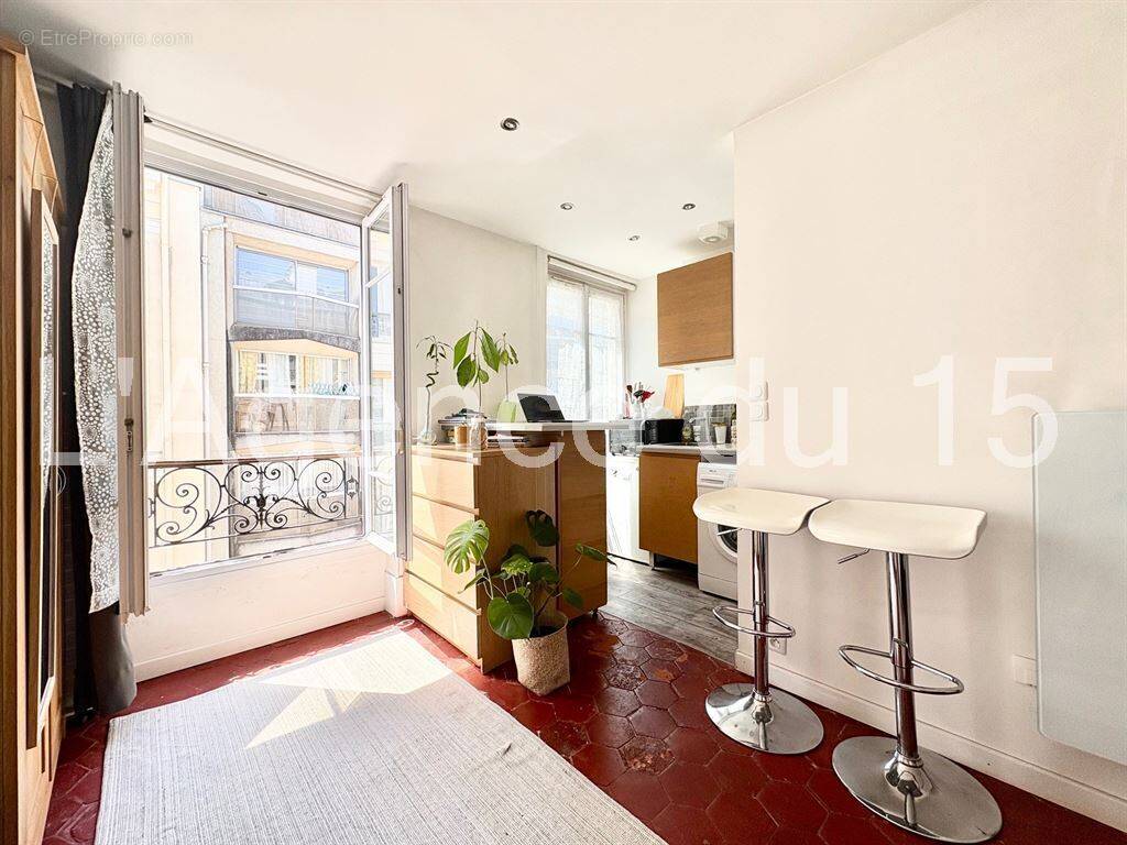 Appartement à PARIS-15E