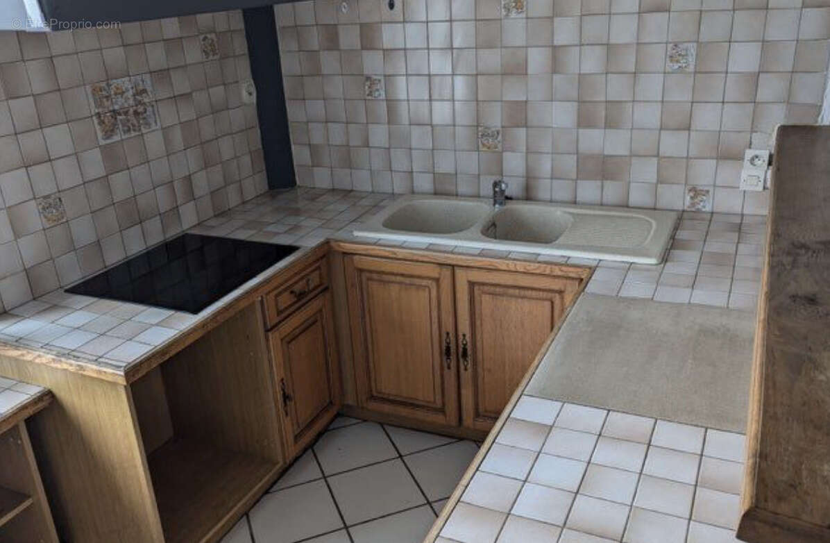 Appartement à SAINT-GENIS-LAVAL