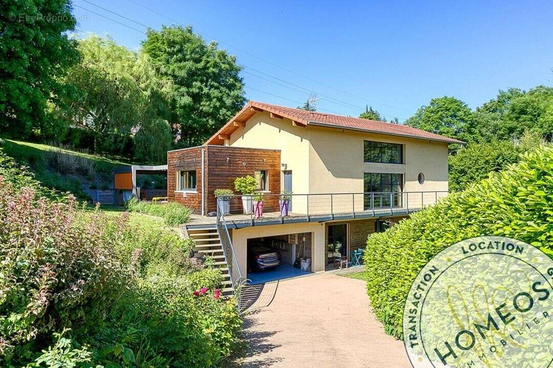 Maison à SAINT-ROMAIN-AU-MONT-D&#039;OR