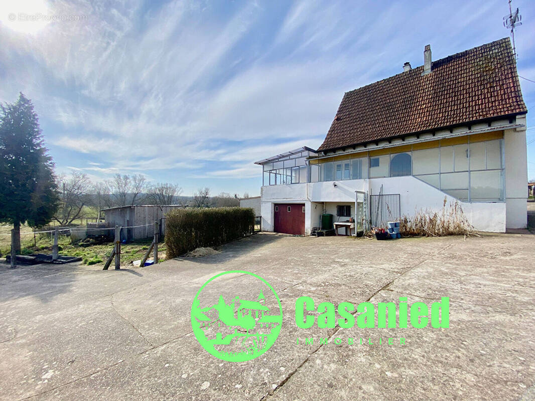 Maison à BOUZONVILLE