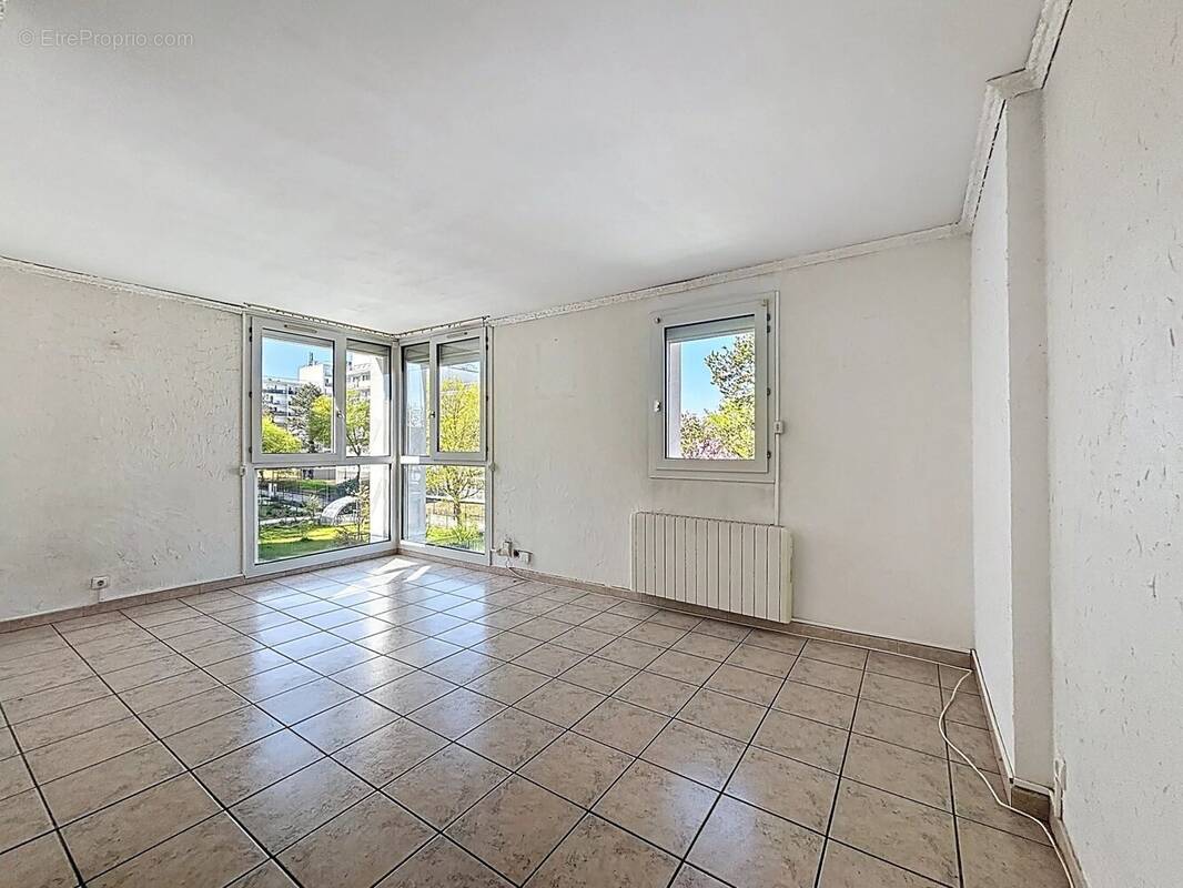 Appartement à ELANCOURT