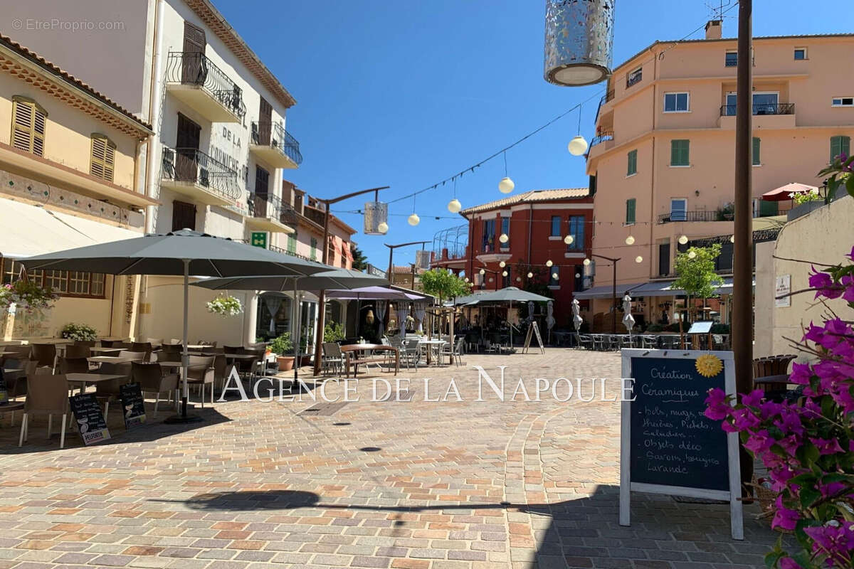 Appartement à MANDELIEU-LA-NAPOULE